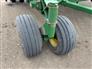 John Deere 2008 1830 Air Seeders / Air Carts
