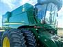 John Deere 2016 S690 Combines