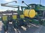John Deere 2002 1760 Planters