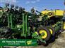 John Deere 2024 1775NT Planters