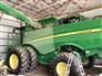 John Deere 2021 S780 Combines