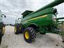 John Deere 2022 S770 Combines