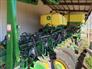 John Deere 2025 1775NT Planters